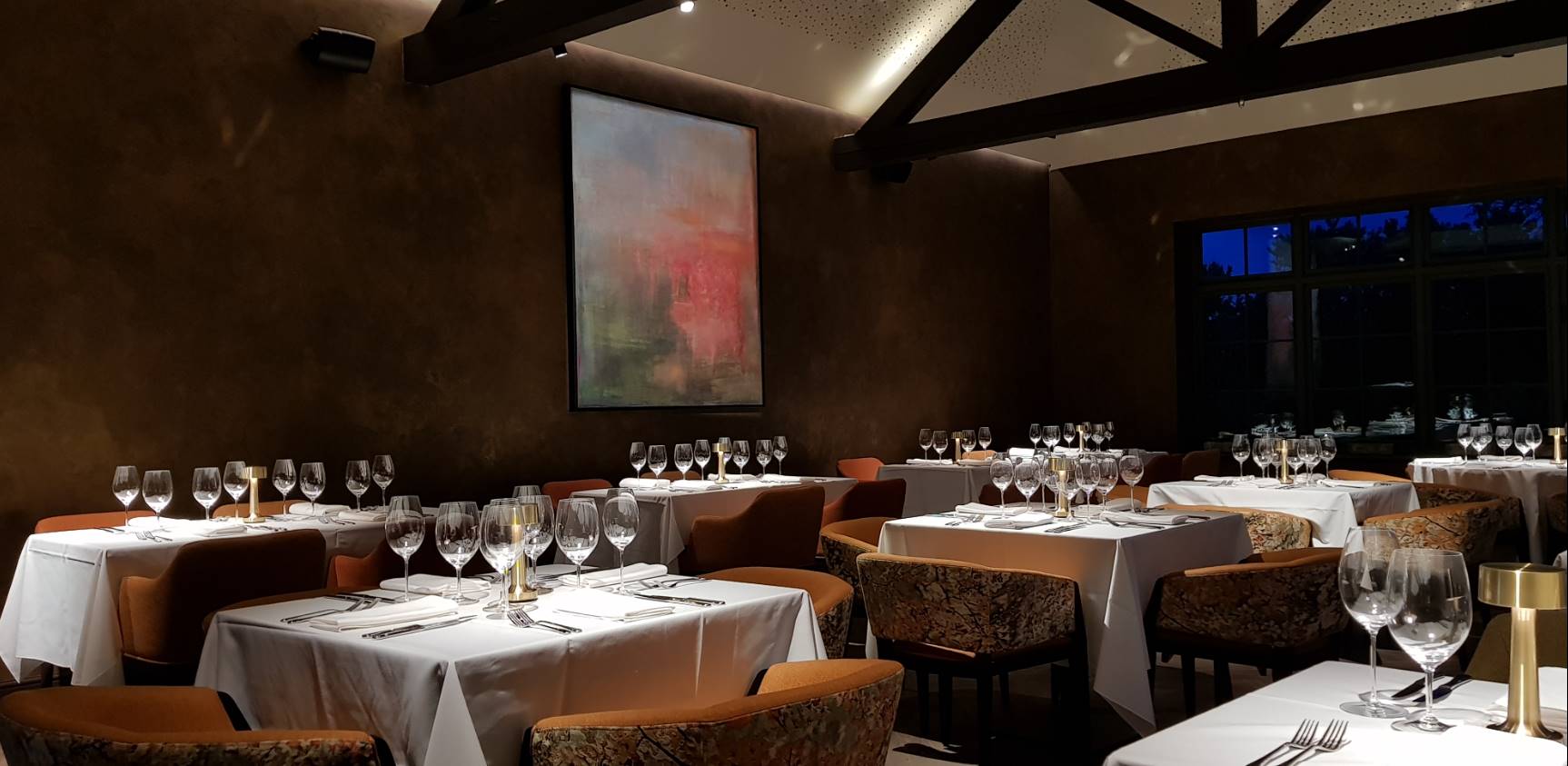 hotel restaurant lighting supply