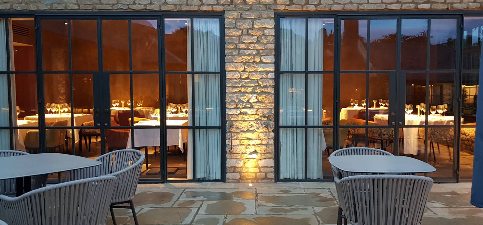restaurant terrace lighting design