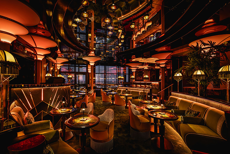 photo of high-end restaurant bar decorative light fittings